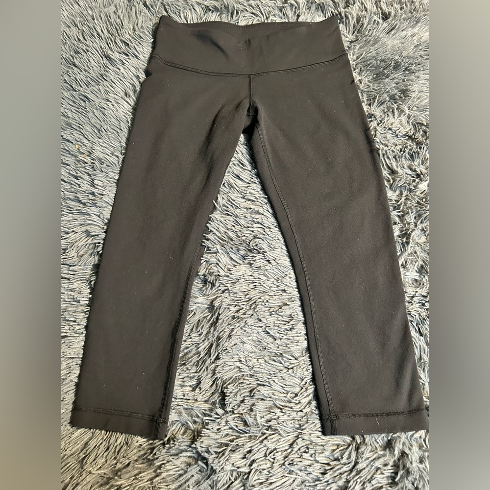 Lululemon‎ Women’s Leggings Black Size 6 Cropped Pocket Stretch Athletic